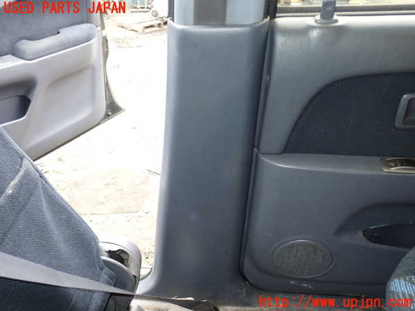 5UPJ-21667665]ハイラックスサーフ(KZN185W)右センターピラートリム 中古_m0001.jpg