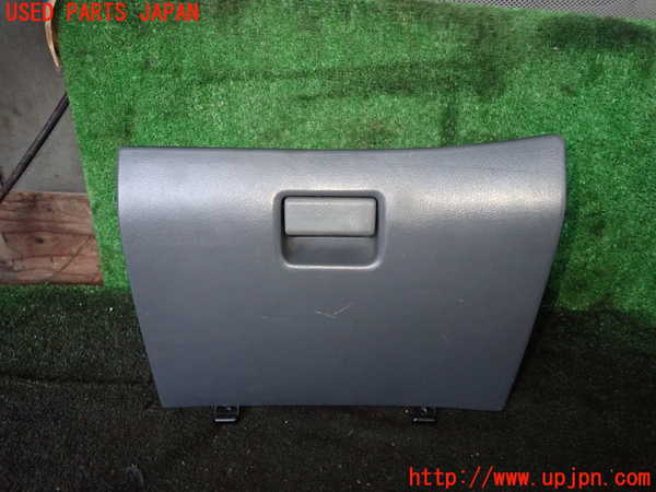 5UPJ-21677516]ランクル80系(FZJ80G)グローブボックス1 中古_m0001.jpg