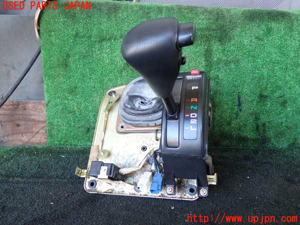 5UPJ-21677555]ランクル80系(FZJ80G)ATシフトレバー 中古_m0001.jpg