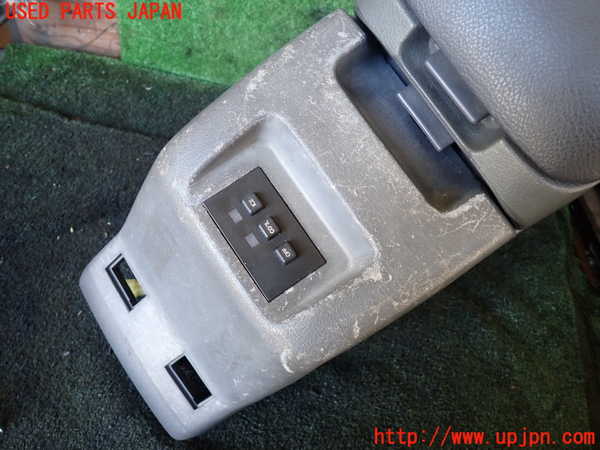5UPJ-21677540]ランクル80系(FZJ80G)センターコンソール 中古_m0002.jpg