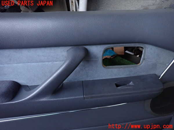 1UPJ-21671264]ランクル80系(FZJ80G)左前ドア内張り 中古 の商品画像