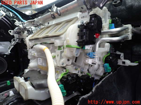 5UPJ-21686081]レクサス・LS500(VXFA55)エバポレーター1 中古_m0003.jpg