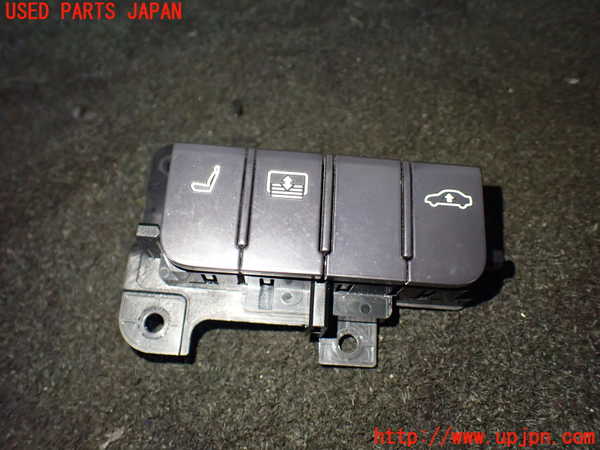 1UPJ-21686310]レクサス・LS500(VXFA55)スイッチ5 (電動サンシェード他) 中古_m0001.jpg