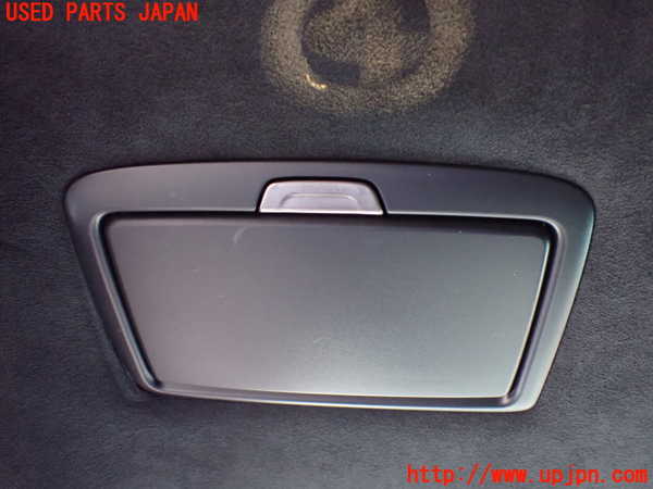 5UPJ-21686414]レクサス・LS500(VXFA55)ルームランプ4 (2列目左) 中古_m0001.jpg