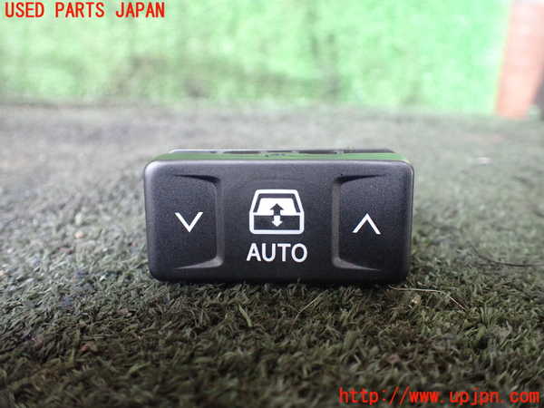 5UPJ-21696307]ハイラックスサーフ(KDN215W)スイッチ2 (バックドアガラス開閉) 中古_m0001.jpg
