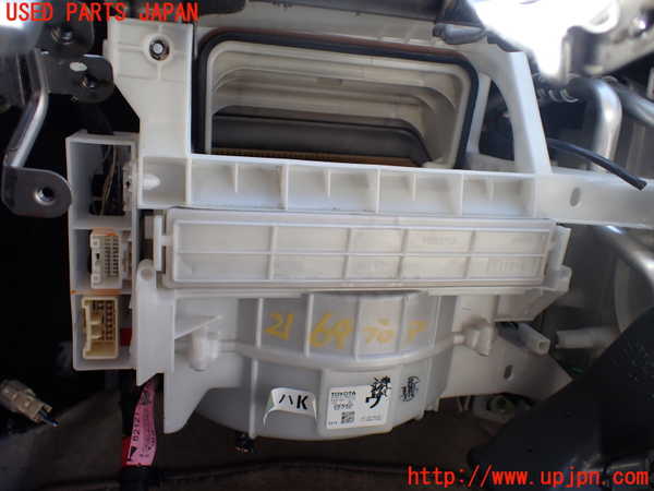 5UPJ-21696095]ハイラックスサーフ(KDN215W)ブロアファン(ブロアーファン) 中古_m0001.jpg