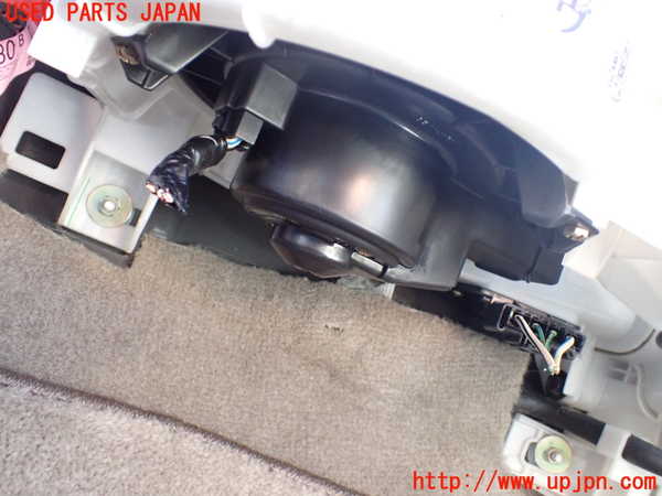 5UPJ-21696095]ハイラックスサーフ(KDN215W)ブロアファン(ブロアーファン) 中古_m0002.jpg