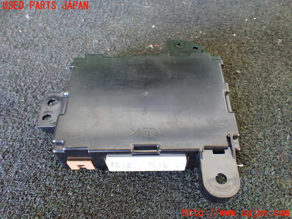 5UPJ-21696149]ハイラックスサーフ(KDN215W)コンピューター4 (88650-35220) 中古_m0003.jpg