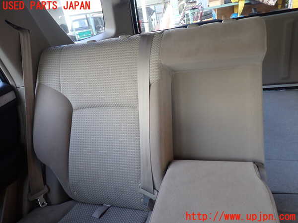 5UPJ-21697145]ハイラックスサーフ(KDN215W)右2列目シート 中古_m0002.jpg