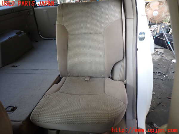 5UPJ-21697175]ハイラックスサーフ(KDN215W)左2列目シート 中古_m0001.jpg