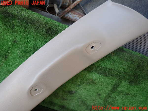 5UPJ-21697655]ハイラックスサーフ(KDN215W)右フロントピラートリム 中古_m0002.jpg