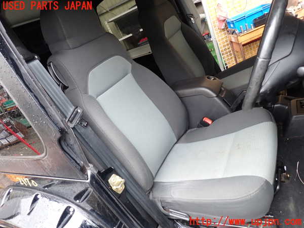 1UPJ-21707035]ジープラングラー(TJ40S)運転席シート 中古_m0001.jpg