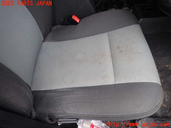 1UPJ-21707035]ジープラングラー(TJ40S)運転席シート 中古_m0003.jpg
