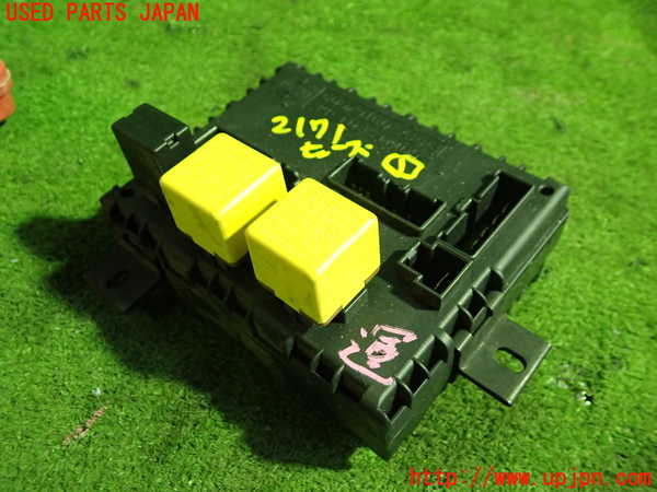 5UPJ-21716741]アルファロメオ・156 GTA(932AXB)ヒューズボックス1 中古_m0002.jpg