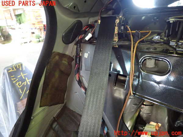 5UPJ-21717155]アルファロメオ・156 GTA(932AXB)右2列目シートベルト 中古_m0002.jpg