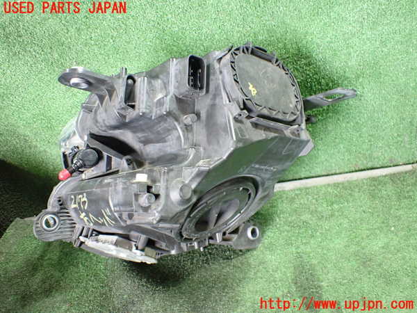 1UPJ-21731130]BMW ミニ(MINI)クーパーD クロスオーバー(XD20F R60)右ヘッドライト HID 中古_m0003.jpg