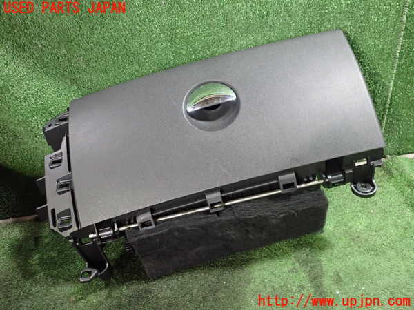5UPJ-21737516]BMW ミニ(MINI)クーパーD クロスオーバー(XD20F R60)グローブボックス1 中古_m0001.jpg