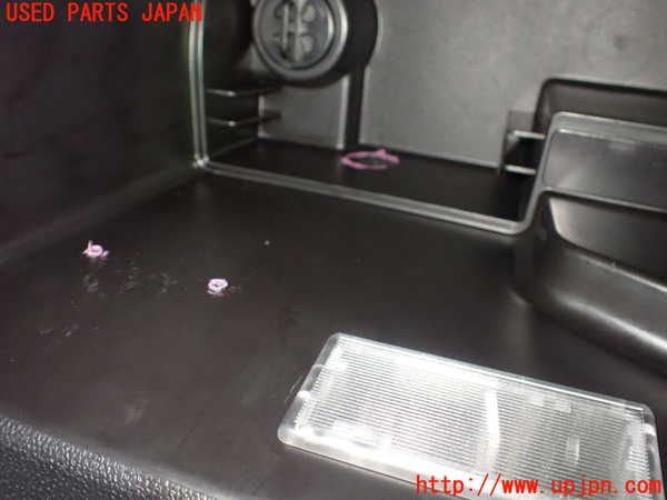 5UPJ-21737516]BMW ミニ(MINI)クーパーD クロスオーバー(XD20F R60)グローブボックス1 中古_m0005.jpg