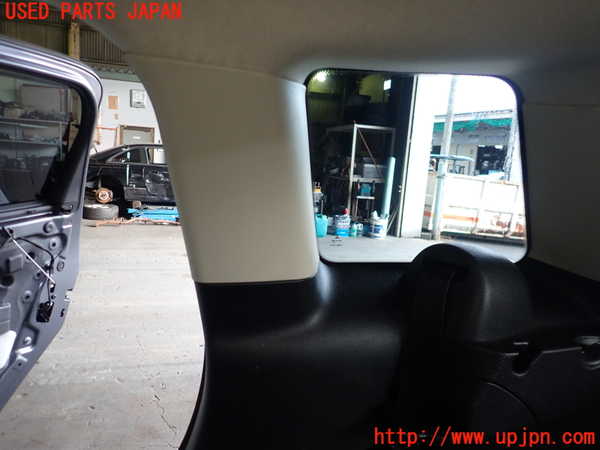 5UPJ-21737675]BMW ミニ(MINI)クーパーD クロスオーバー(XD20F R60)右リアピラートリム 中古_m0003.jpg