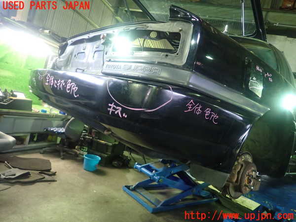 5UPJ-21741610]スープラ(JZA70)リアバンパー 中古_m0002.jpg