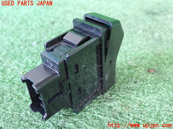 5UPJ-21756290]スープラ(GA70H)(1992y)ハザードスイッチ 中古_m0002.jpg