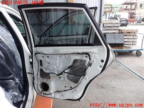5UPJ-21761290]インプレッサ WRX-STi(GVB)右後ドア 中古(43R-006709 M263)_m0004.jpg