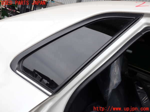 5UPJ-21761380]インプレッサ WRX-STi(GVB)右クォーターガラス 中古(43R-006714 M262)_m0001.jpg