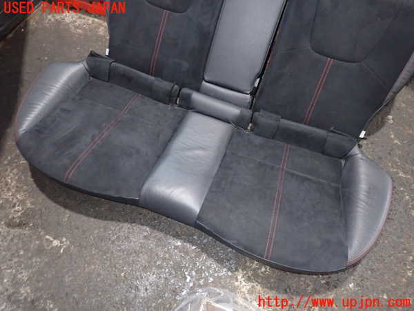 5UPJ-21767385]インプレッサ WRX-STi(GVB)リアシート 中古_m0003.jpg