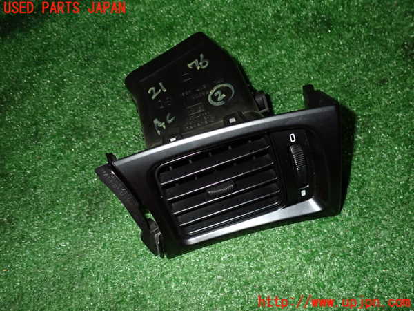 5UPJ-21767527]インプレッサ WRX-STi(GVB)エアコン吹き出し口2 (右) 中古_m0002.jpg