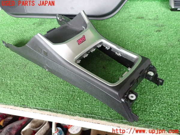5UPJ-21767549]インプレッサ WRX-STi(GVB)コンソール 中古_m0002.jpg