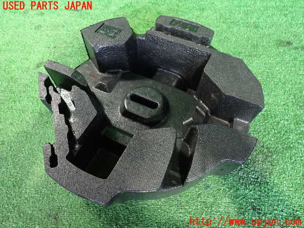 5UPJ-21767773]インプレッサ WRX-STi(GVB)ラゲッジトレイ3 中古_m0001.jpg