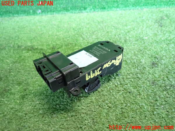5UPJ-21776240]シビック タイプR(EP3)右パワーウィンドウスイッチ 中古_m0002.jpg