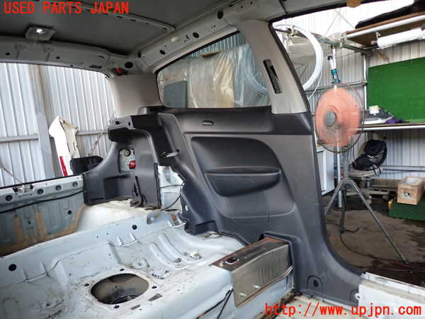 5UPJ-21777680]シビック タイプR(EP3)左リアピラートリム 中古_m0001.jpg