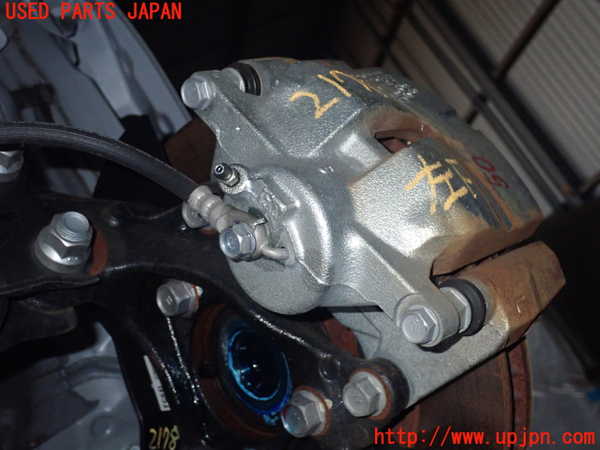 2UPJ-21784085]プリウス(MXWH65)左フロントキャリパー 中古_m0002.jpg