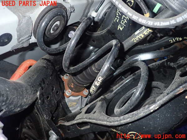 5UPJ-21785100]プリウス(MXWH65)右リアスプリング 中古_m0001.jpg