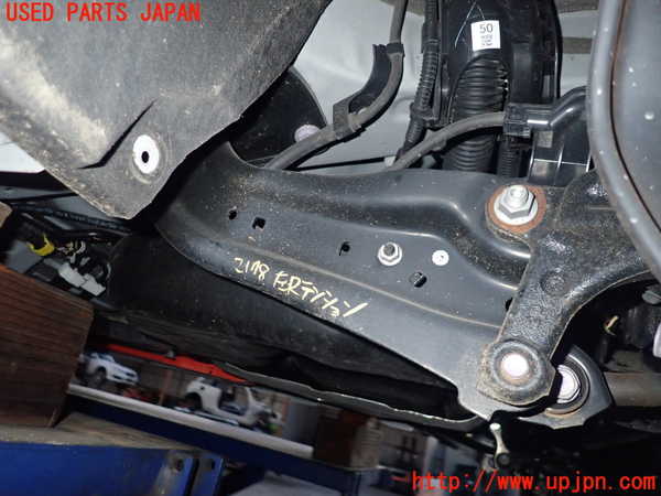 5UPJ-21785330]プリウス(MXWH65)左リアテンションロッド 中古_m0001.jpg