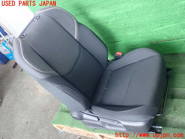 2UPJ-21787035]プリウス(MXWH65)運転席シート 中古_m0001.jpg