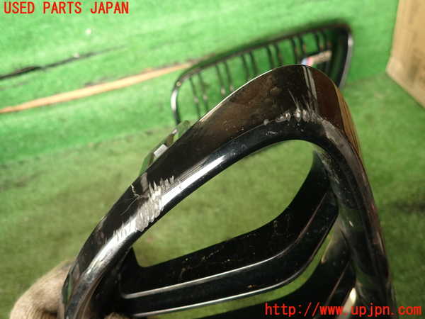 2UPJ-21791050]BMW M2 クーペ F87(1H30)ラジエターグリル ジャンク_m0002.jpg
