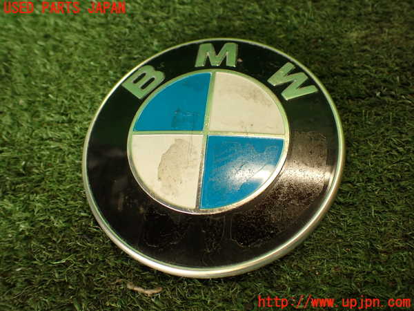 2UPJ-21791631]BMW M2 クーペ F87(1H30)エンブレム1 中古_m0001.jpg
