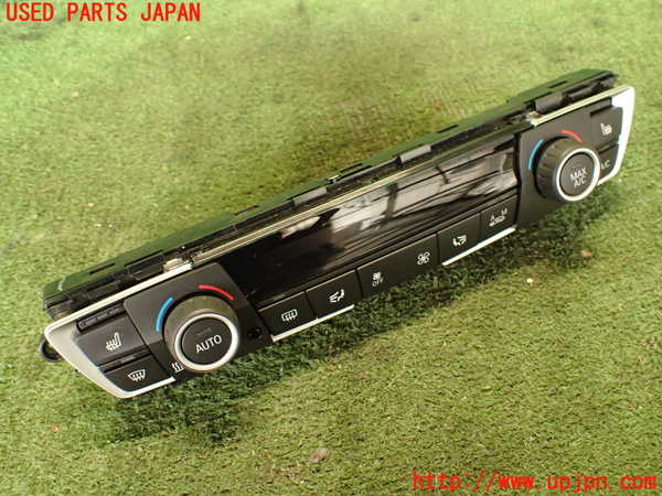 5UPJ-21796066]BMW M2 クーペ F87(1H30)エアコンスイッチ1 中古_m0001.jpg