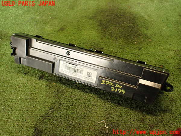 5UPJ-21796066]BMW M2 クーペ F87(1H30)エアコンスイッチ1 中古_m0003.jpg