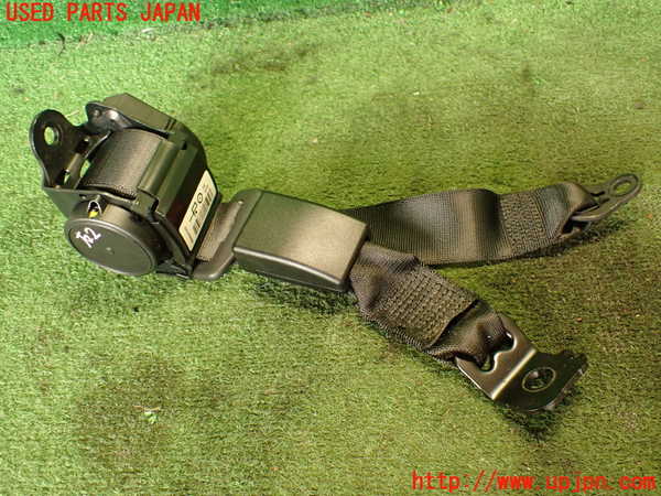 5UPJ-21797155]BMW M2 クーペ F87(1H30)右2列目シートベルト 中古_m0001.jpg