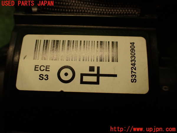 5UPJ-21797155]BMW M2 クーペ F87(1H30)右2列目シートベルト 中古_m0004.jpg