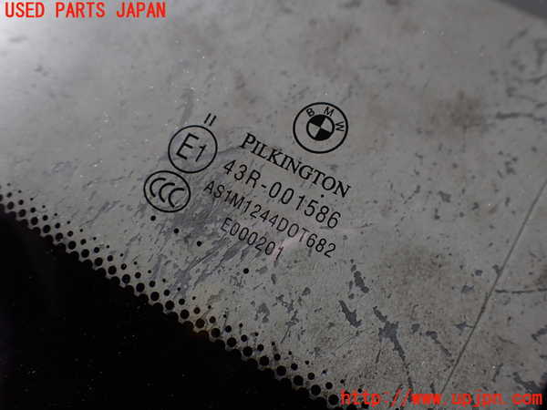2UPJ-21801195]BMW 135i クーペ(UC35)フロントガラス (43R-001586 M1244) 中古 【E82】_m0003.jpg