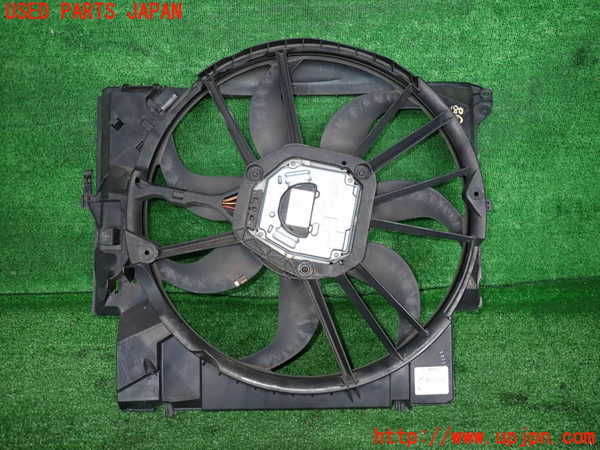 2UPJ-21806836]BMW 135i クーペ(UC35)電動ファン1 中古 【E82】_m0001.jpg