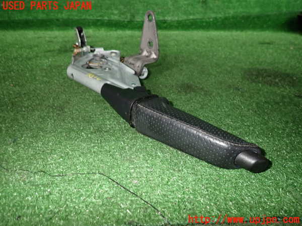 2UPJ-21807550]BMW 135i クーペ(UC35)サイドブレーキレバー 中古 【E82】_m0003.jpg