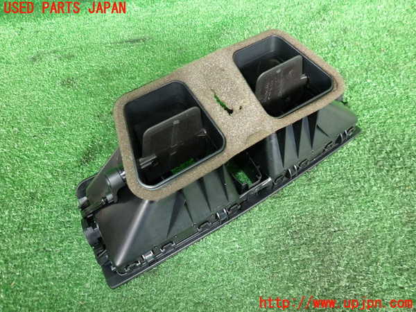 2UPJ-21807526]BMW 135i クーペ(UC35)エアコン吹き出し口1 (真中) 中古 【E82】_m0004.jpg