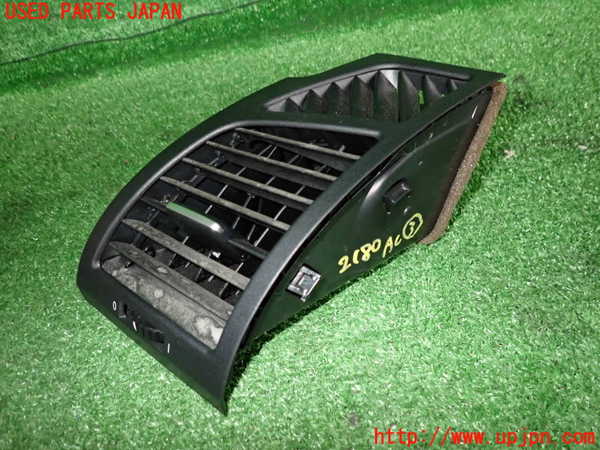 5UPJ-21807528]BMW 135i クーペ(UC35)エアコン吹き出し口3 (左) 中古 【E82】_m0002.jpg