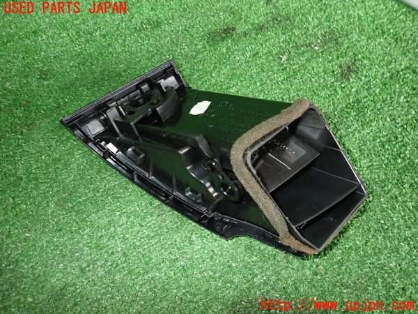 5UPJ-21807528]BMW 135i クーペ(UC35)エアコン吹き出し口3 (左) 中古 【E82】_m0003.jpg