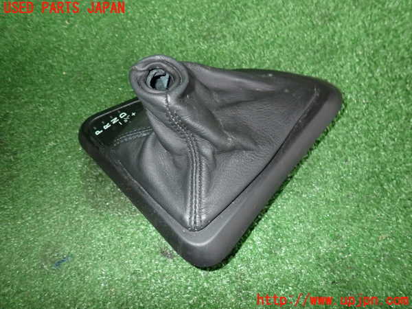 2UPJ-21807575]BMW 135i クーペ(UC35)シフトブーツ 中古 【E82】_m0002.jpg